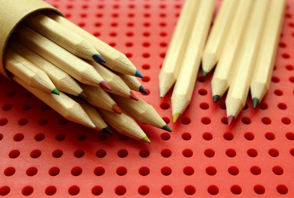 Color Pencils Education Drawing  - _Alicja_ / Pixabay