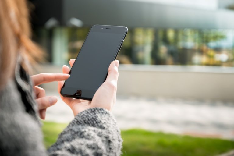 Smartphone Phone Call Message  - JESHOOTS-com / Pixabay